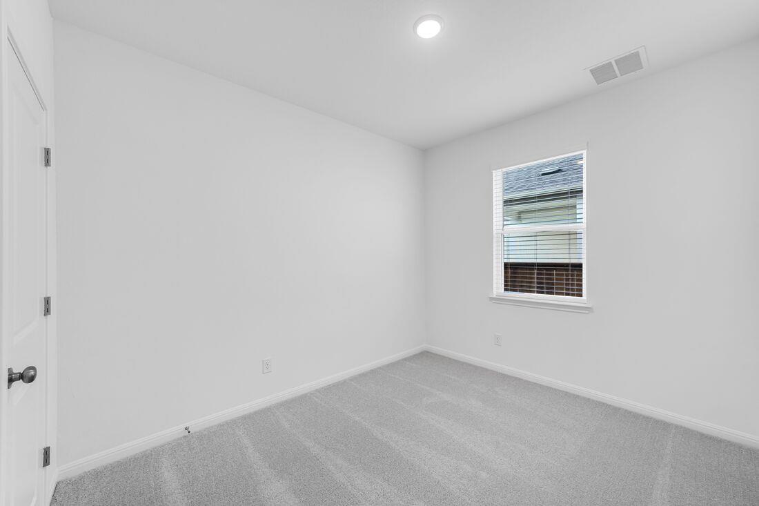 512 Emory Crossing Blvd, Hutto, TX 78634