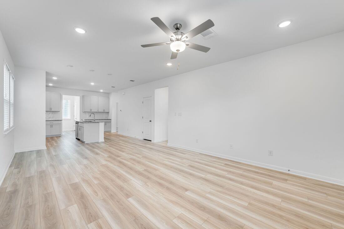 512 Emory Crossing Blvd, Hutto, TX 78634