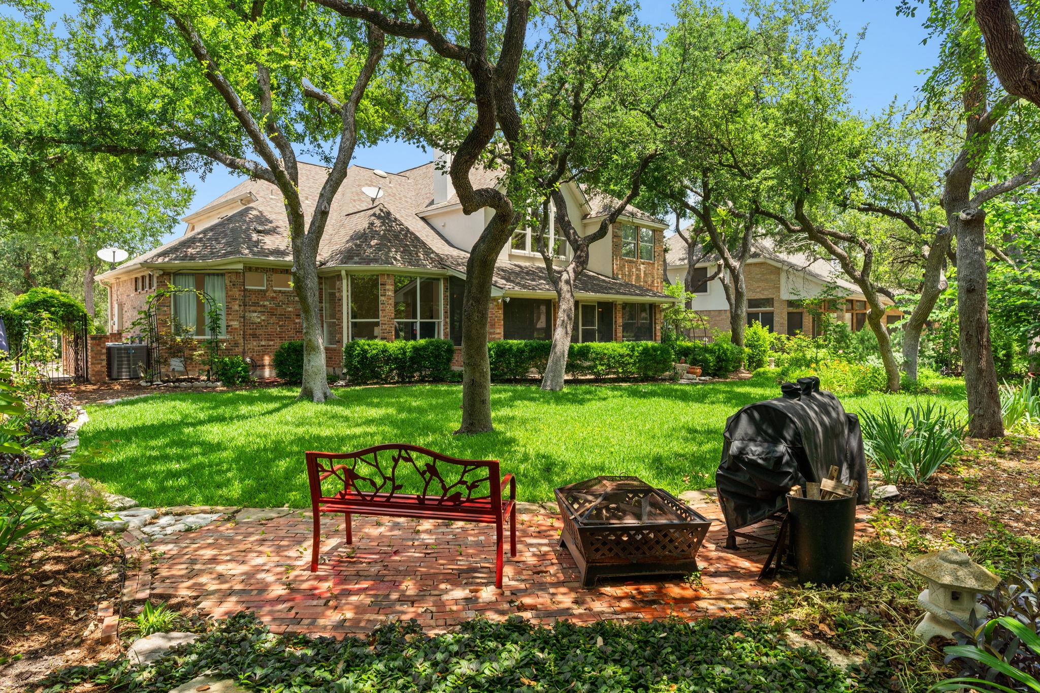 513 Champions Dr, Georgetown, TX 78628