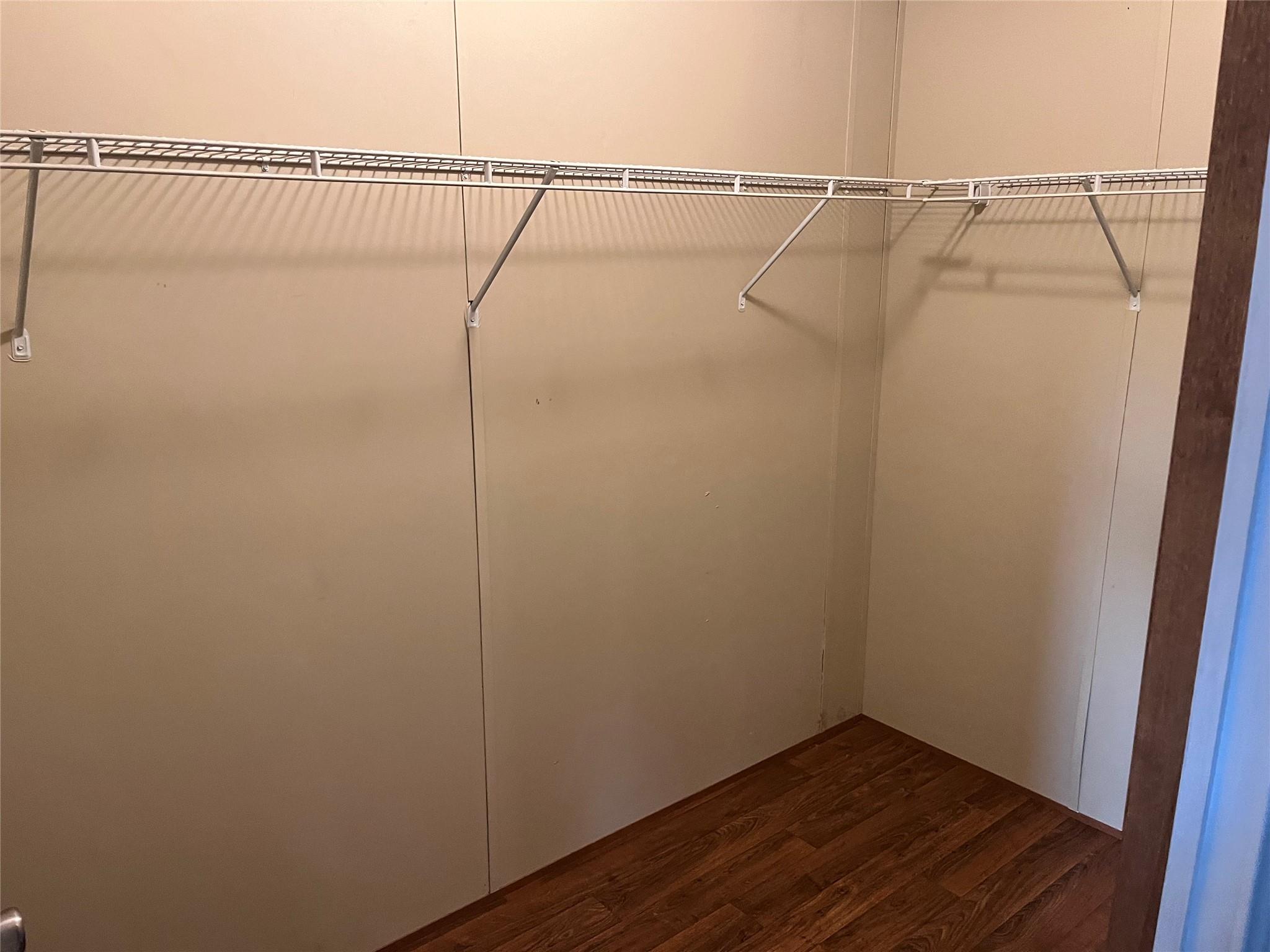 124 Alum Creek Dr, Paige, TX 78659