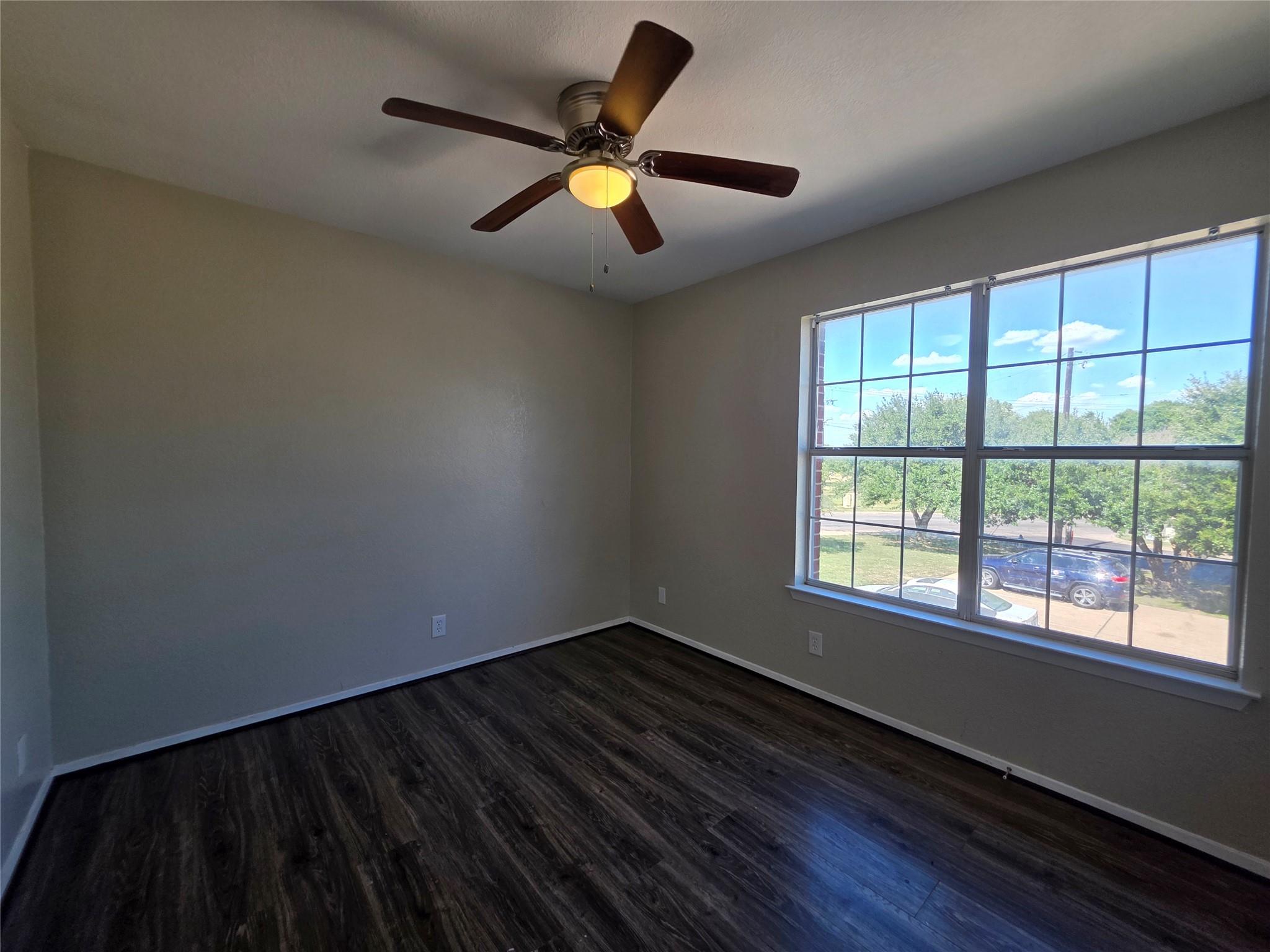 2200 Katy Ln # D, Georgetown, TX 78626