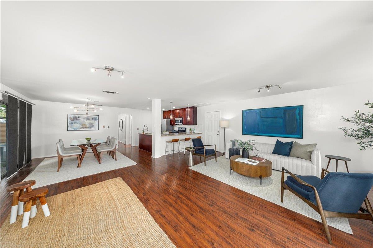 5108 Emerald Forest Dr, Austin, TX 78745