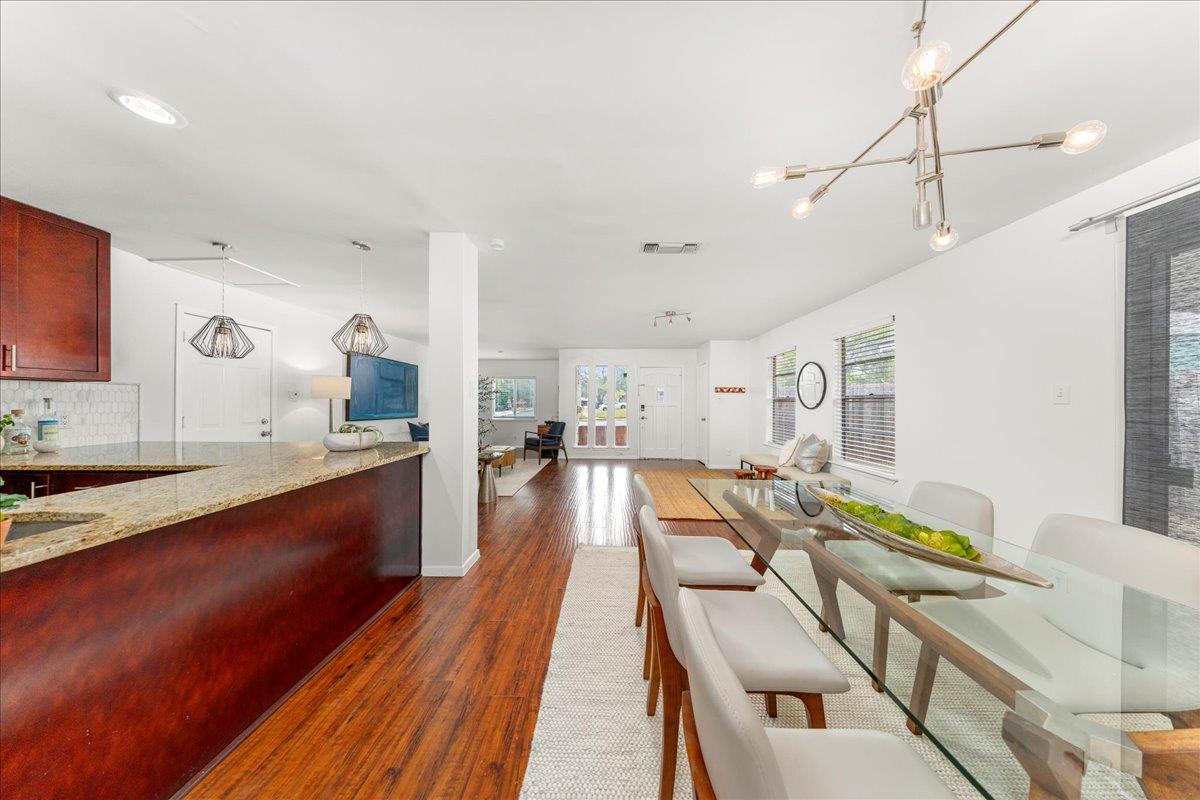 5108 Emerald Forest Dr, Austin, TX 78745