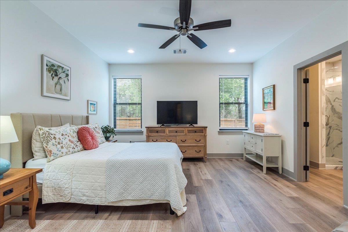 638 Oak Ln, Cottonwood Shores, TX 78657