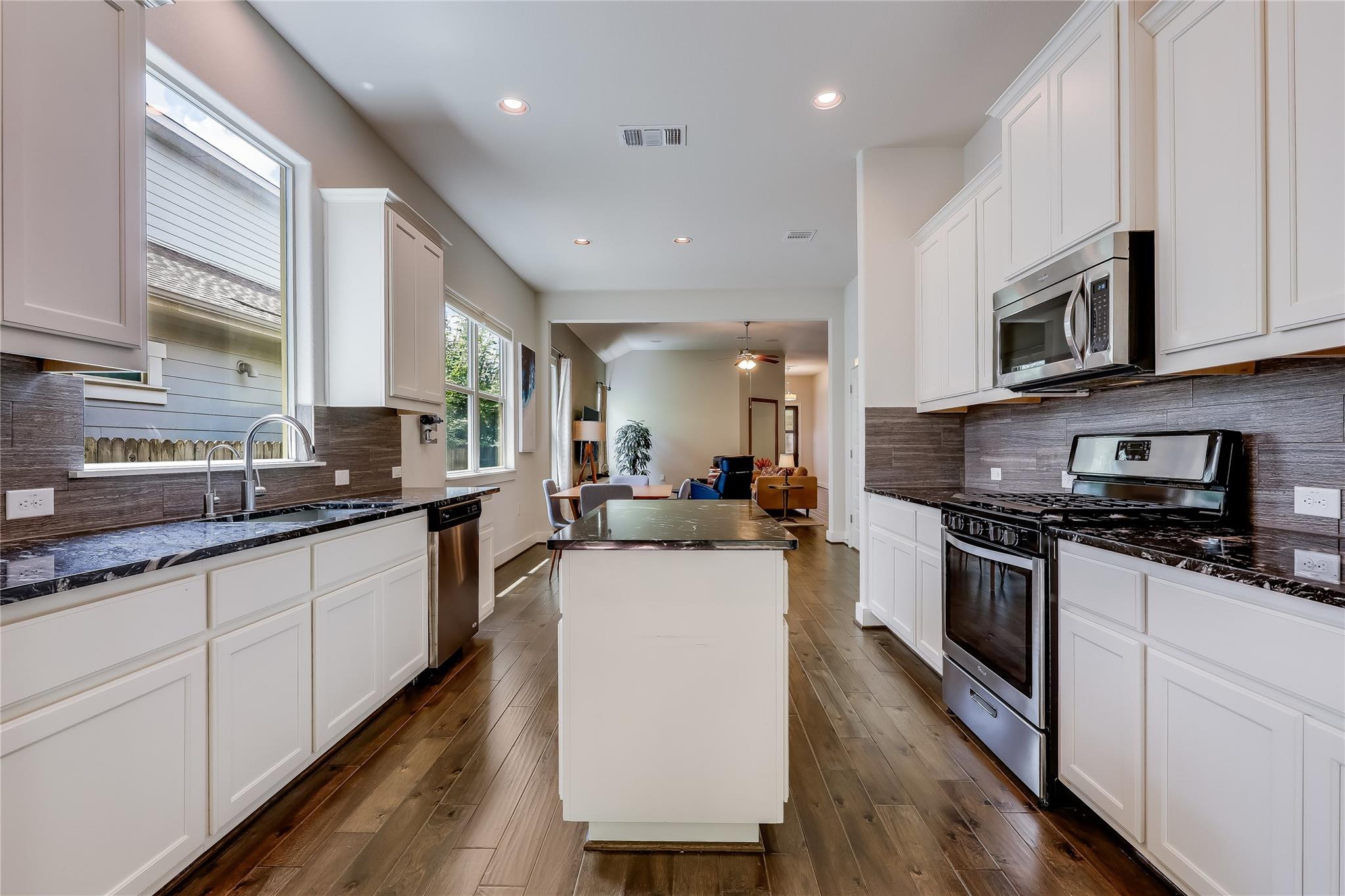 12109 Cottage Promenade Ct, Austin, TX 78753