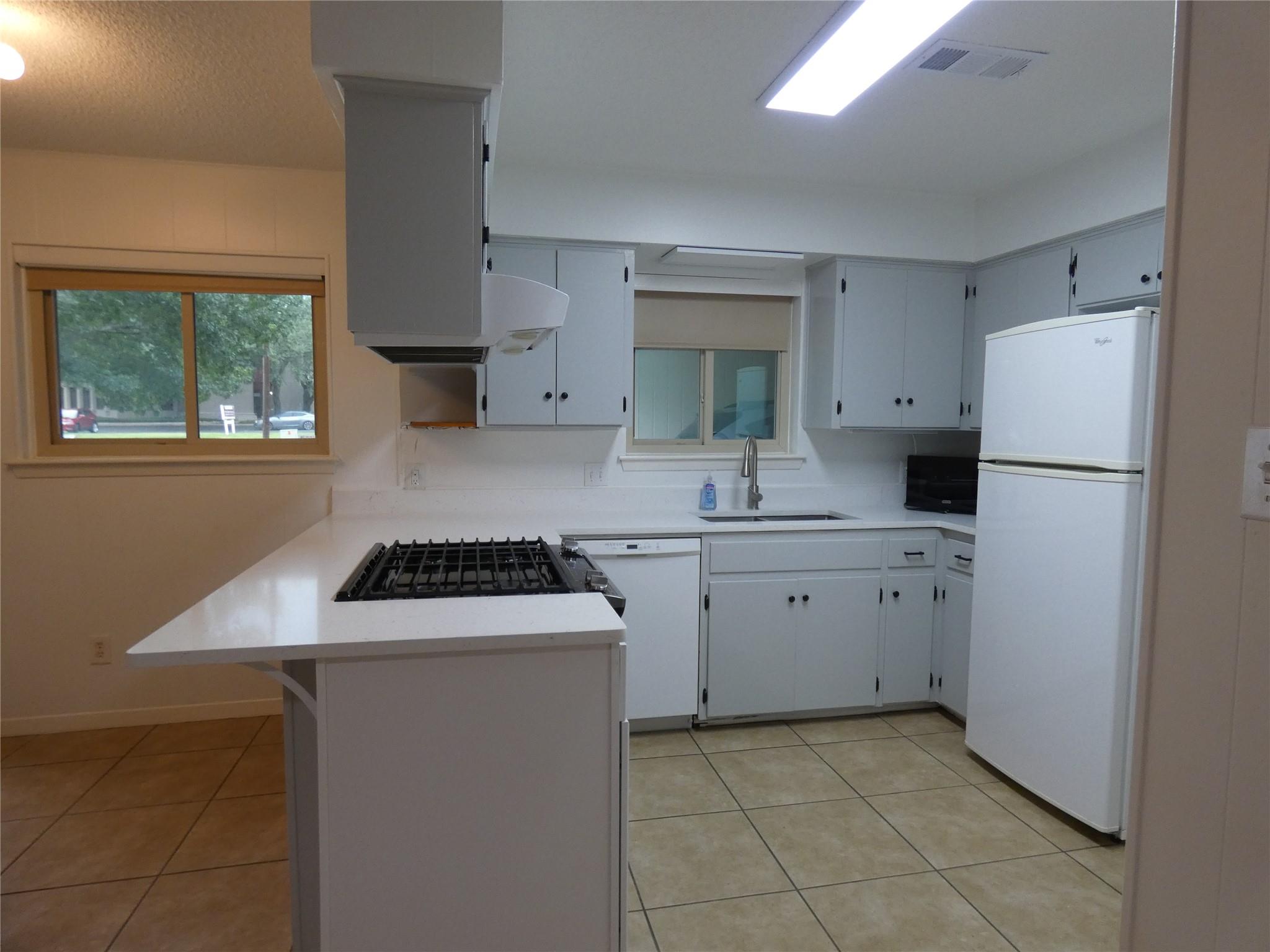 2203 Western Trails Blvd NE # B, Austin, TX 78745