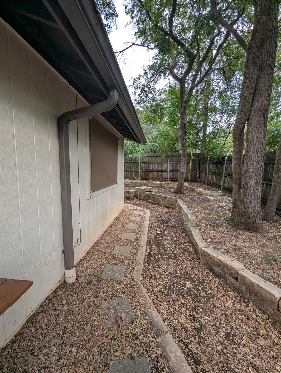 2203 Western Trails Blvd NE # B, Austin, TX 78745