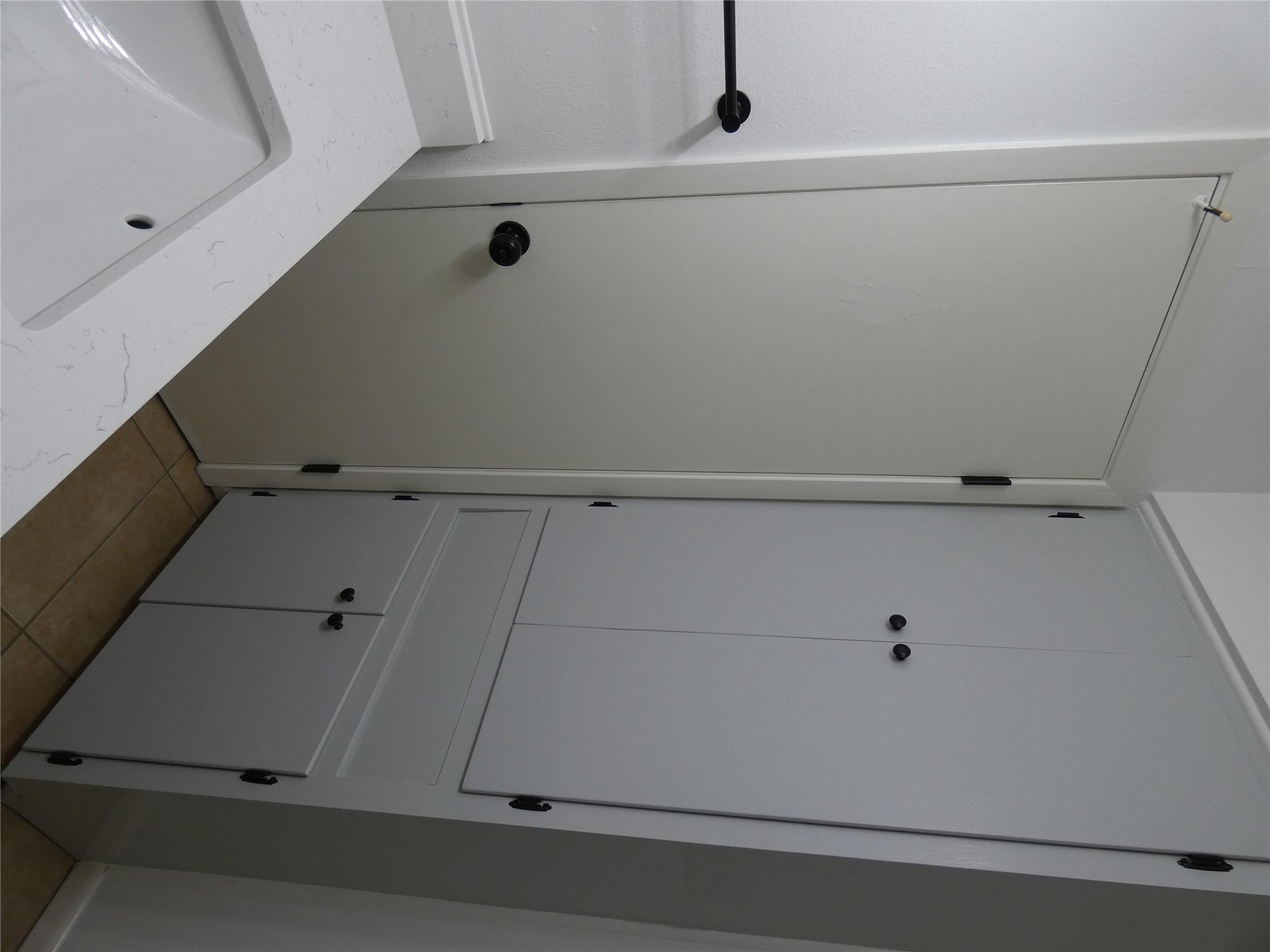 2203 Western Trails Blvd NE # B, Austin, TX 78745