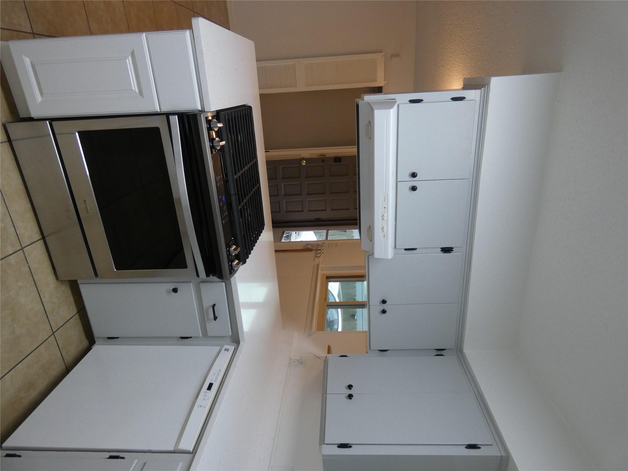 2203 Western Trails Blvd NE # B, Austin, TX 78745