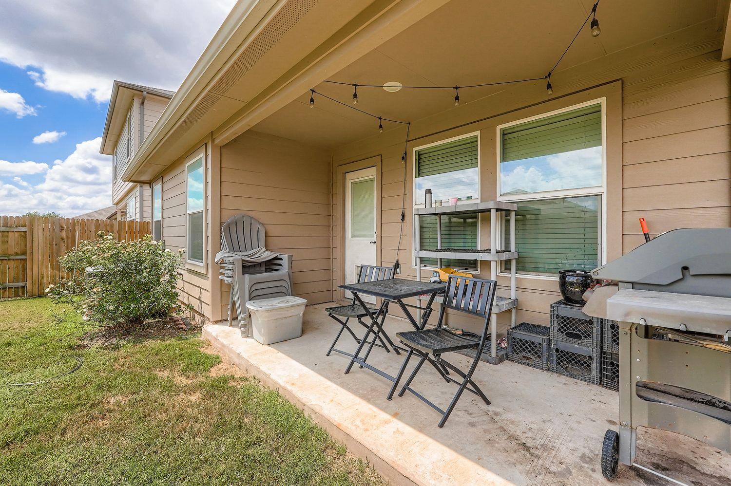 217 Baron Creek Trl, Bastrop, TX 78602