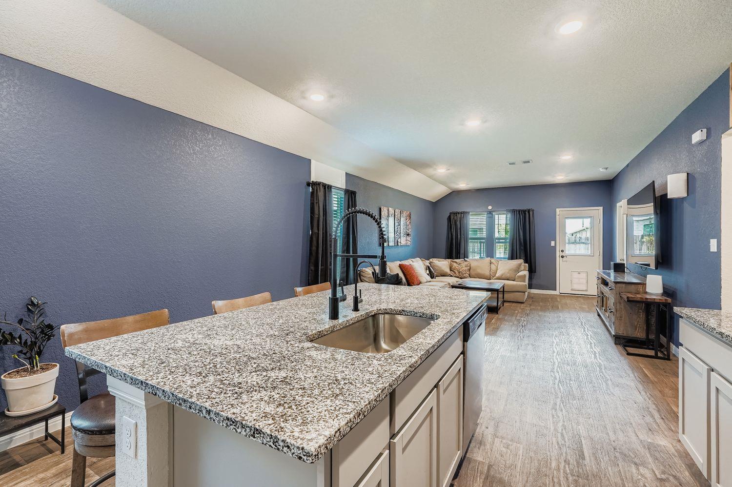 217 Baron Creek Trl, Bastrop, TX 78602