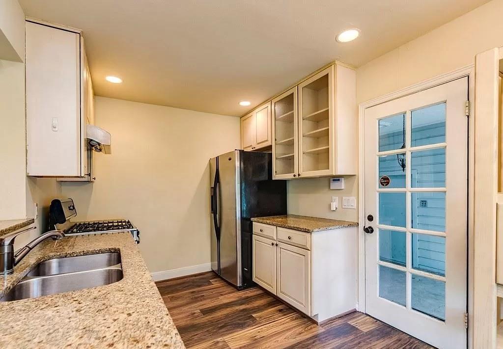 4902 Valley Oak Dr, Austin, TX 78731