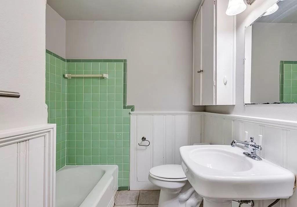 4902 Valley Oak Dr, Austin, TX 78731