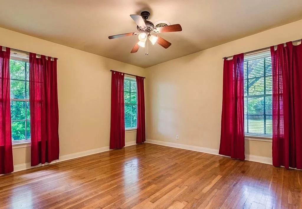 4902 Valley Oak Dr, Austin, TX 78731