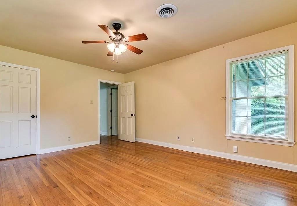 4902 Valley Oak Dr, Austin, TX 78731