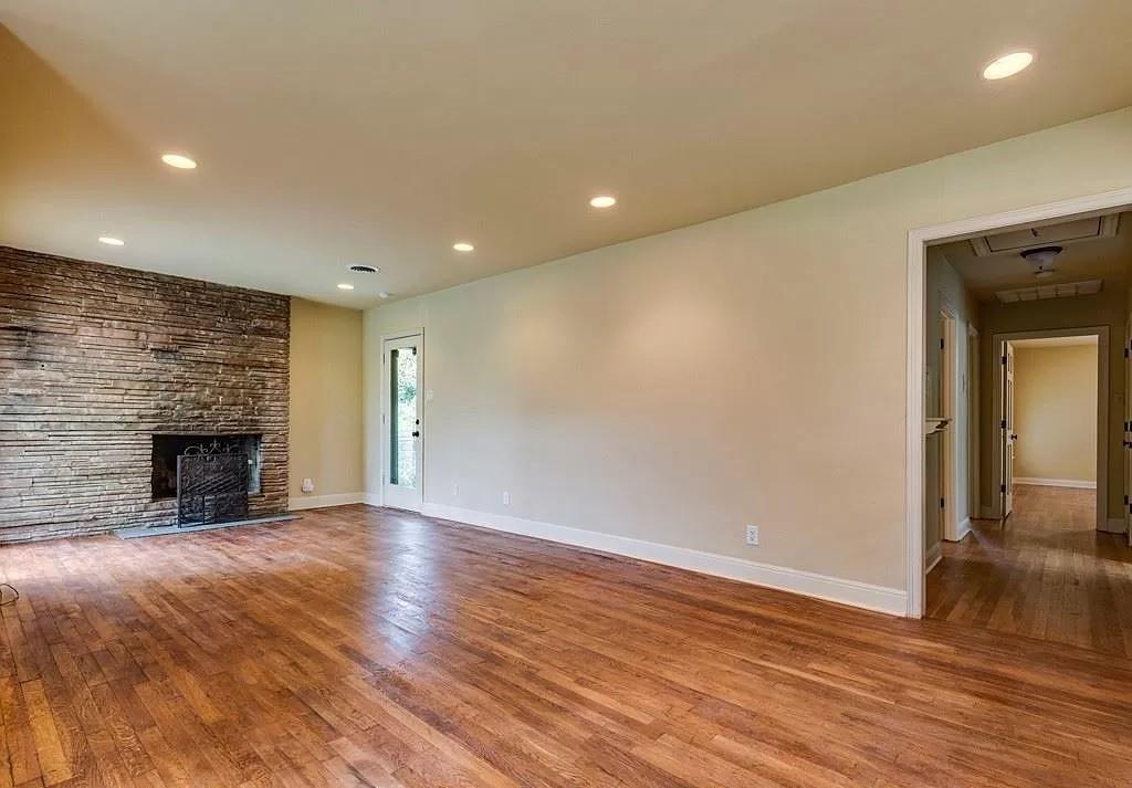 4902 Valley Oak Dr, Austin, TX 78731