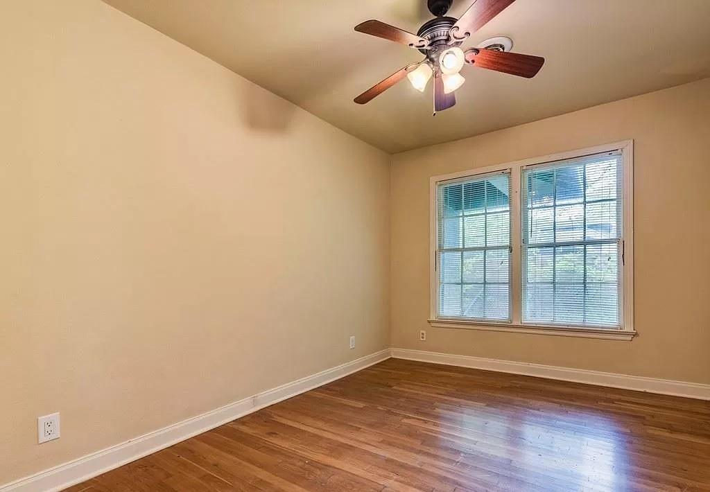 4902 Valley Oak Dr, Austin, TX 78731