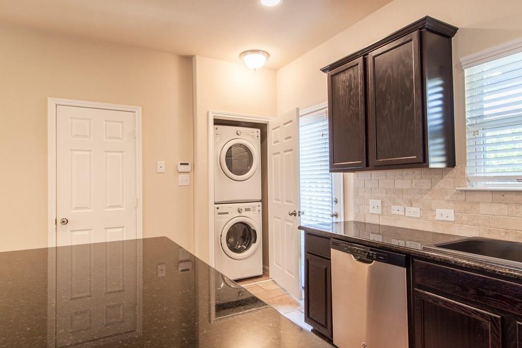 636 Lookout Tree Ln, Round Rock, TX 78664