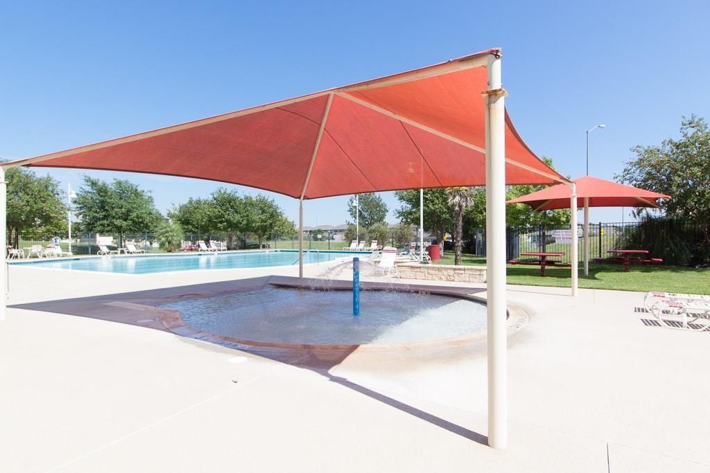 636 Lookout Tree Ln, Round Rock, TX 78664