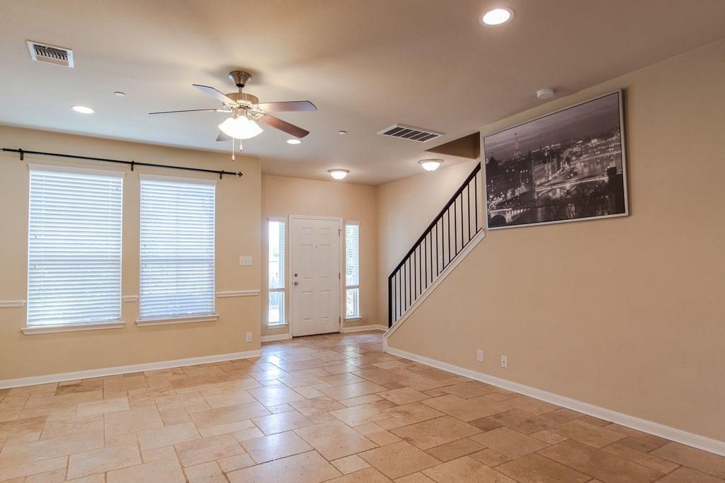 636 Lookout Tree Ln, Round Rock, TX 78664