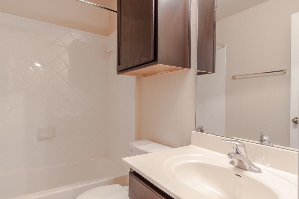 636 Lookout Tree Ln, Round Rock, TX 78664