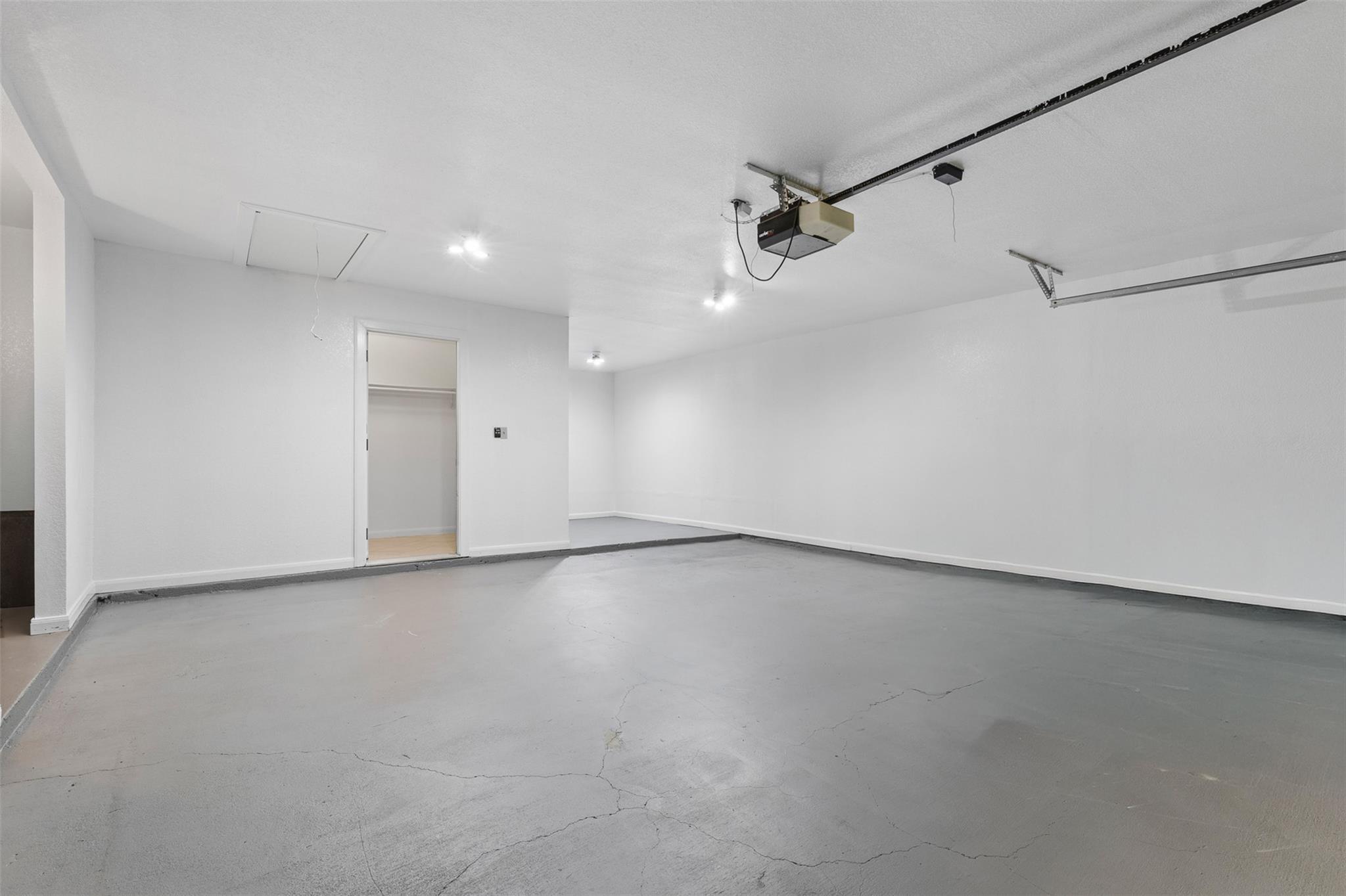 135 Acuna Ct, Del Valle, TX 78617