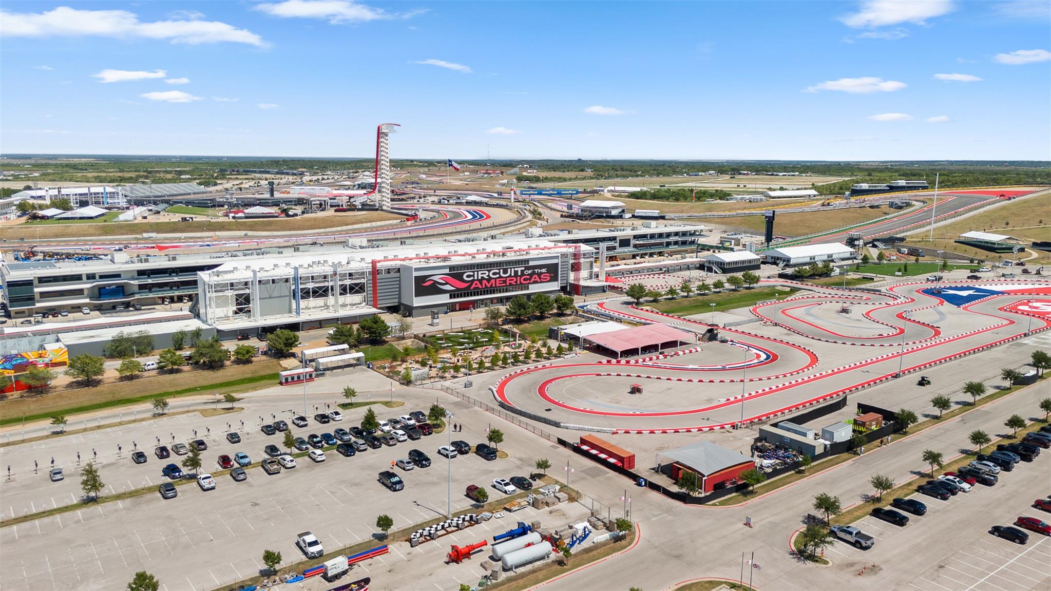 135 Acuna Ct, Del Valle, TX 78617