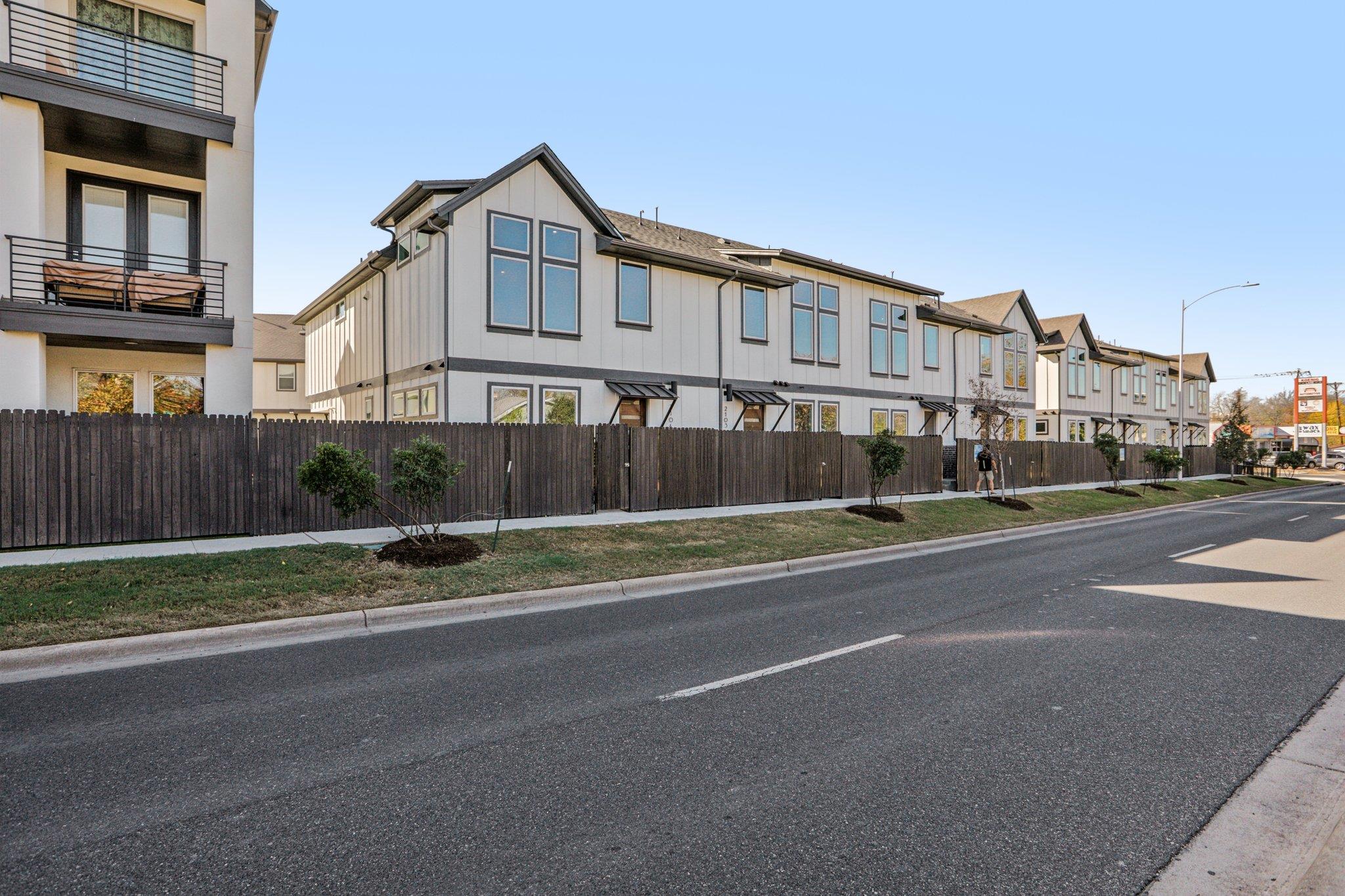 200 W 56th St # 2104, Austin, TX 78751