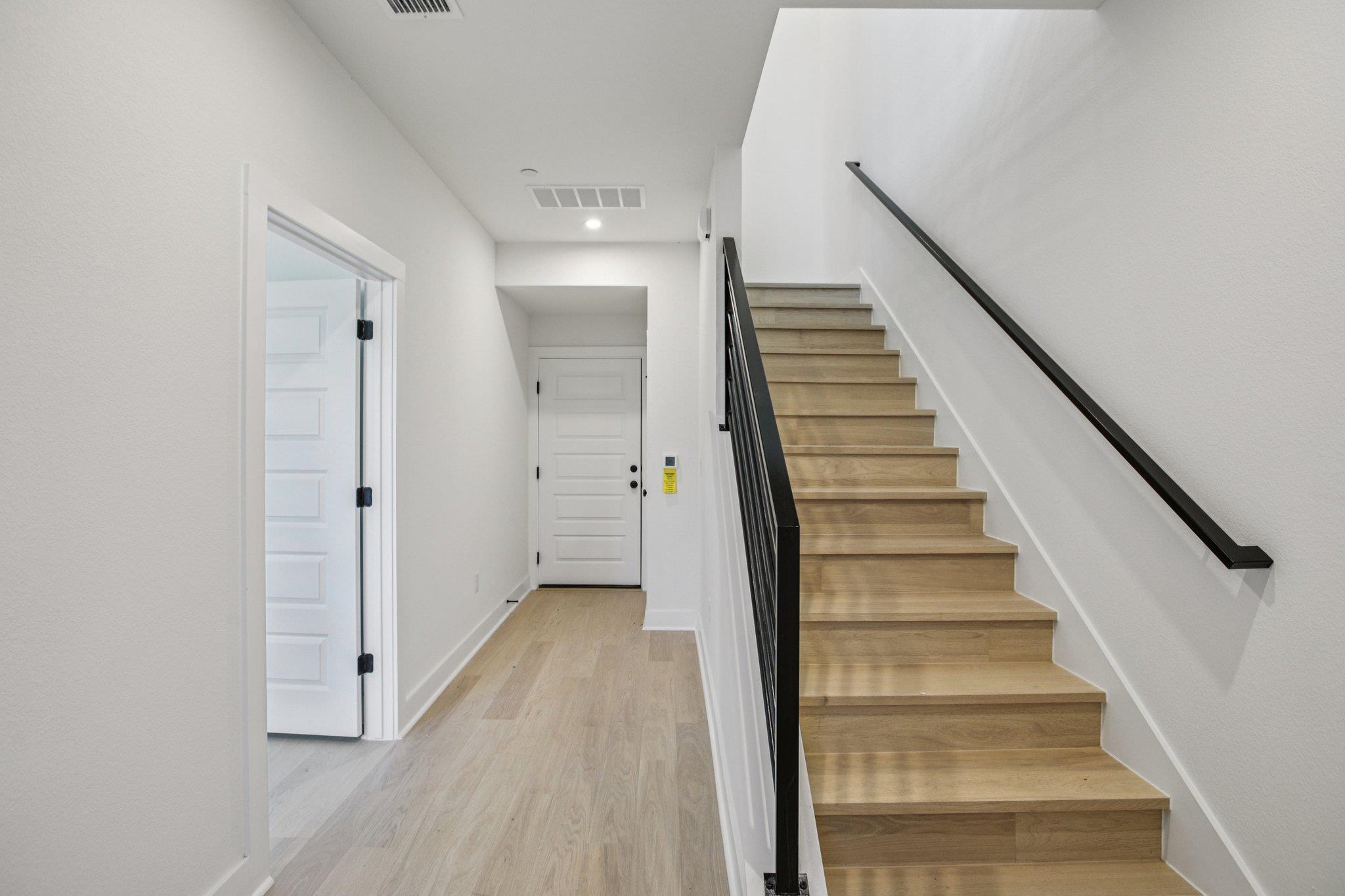 200 W 56th St # 2104, Austin, TX 78751