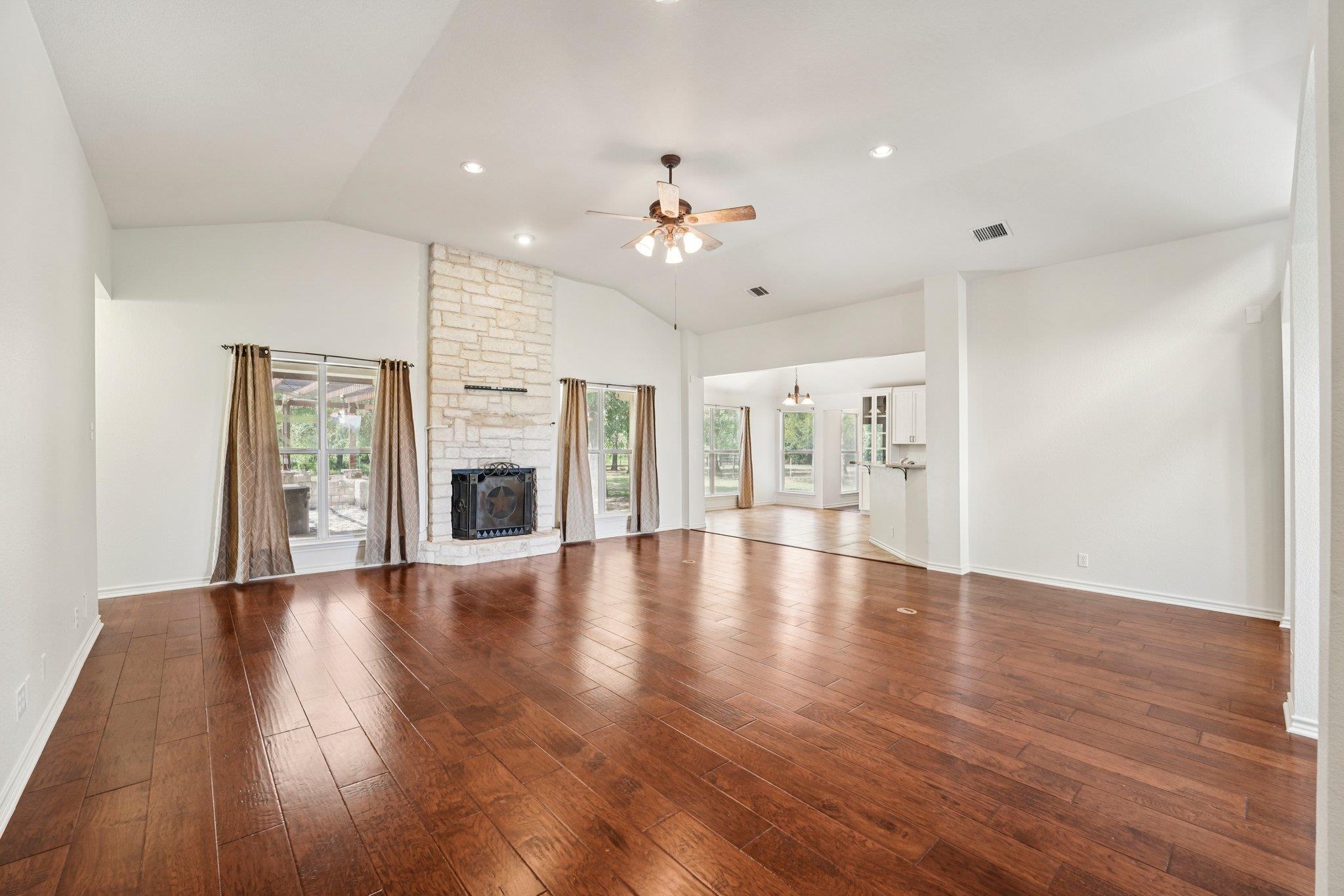 20721 Ed Acklin Rd, Manor, TX 78653