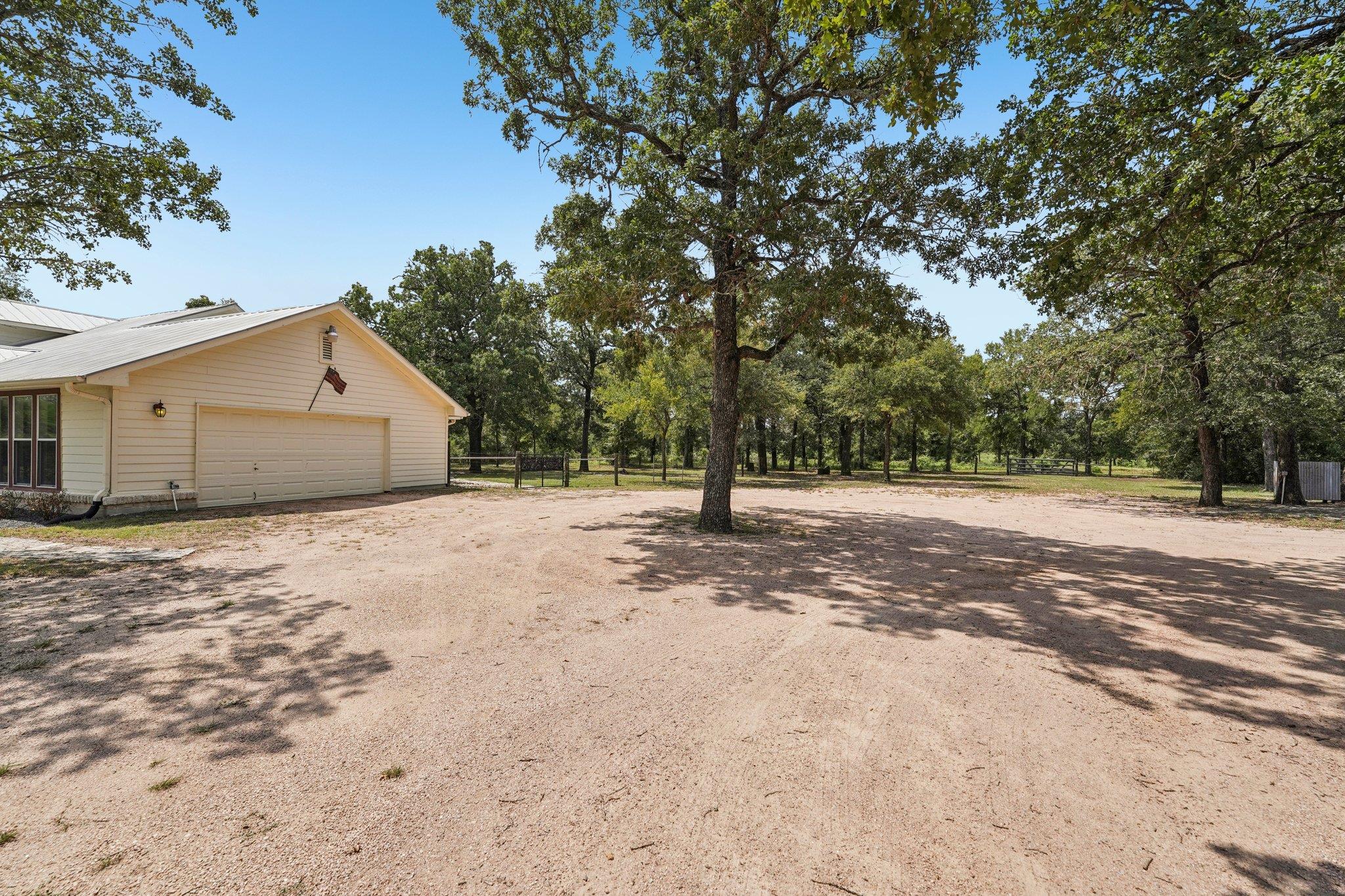 20721 Ed Acklin Rd, Manor, TX 78653