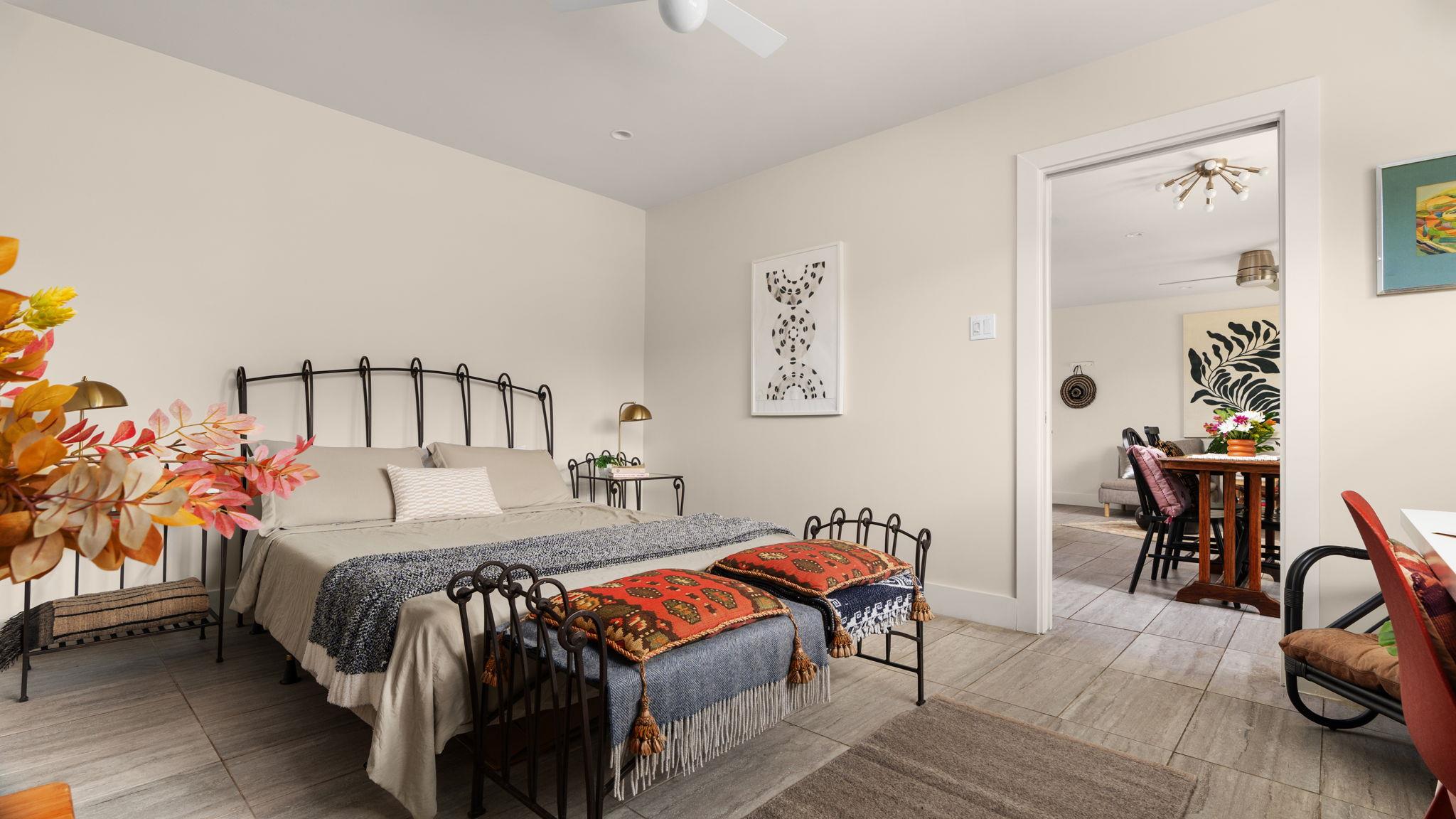 1208 Enfield Rd # 204, Austin, TX 78703