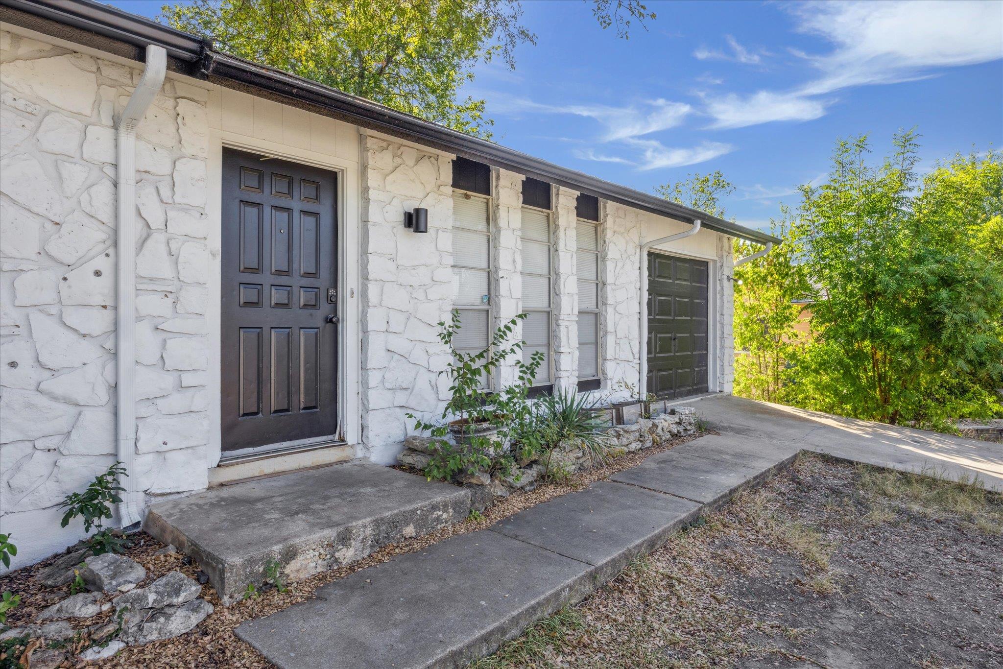3401 Thomas Kincheon St, Austin, TX 78745