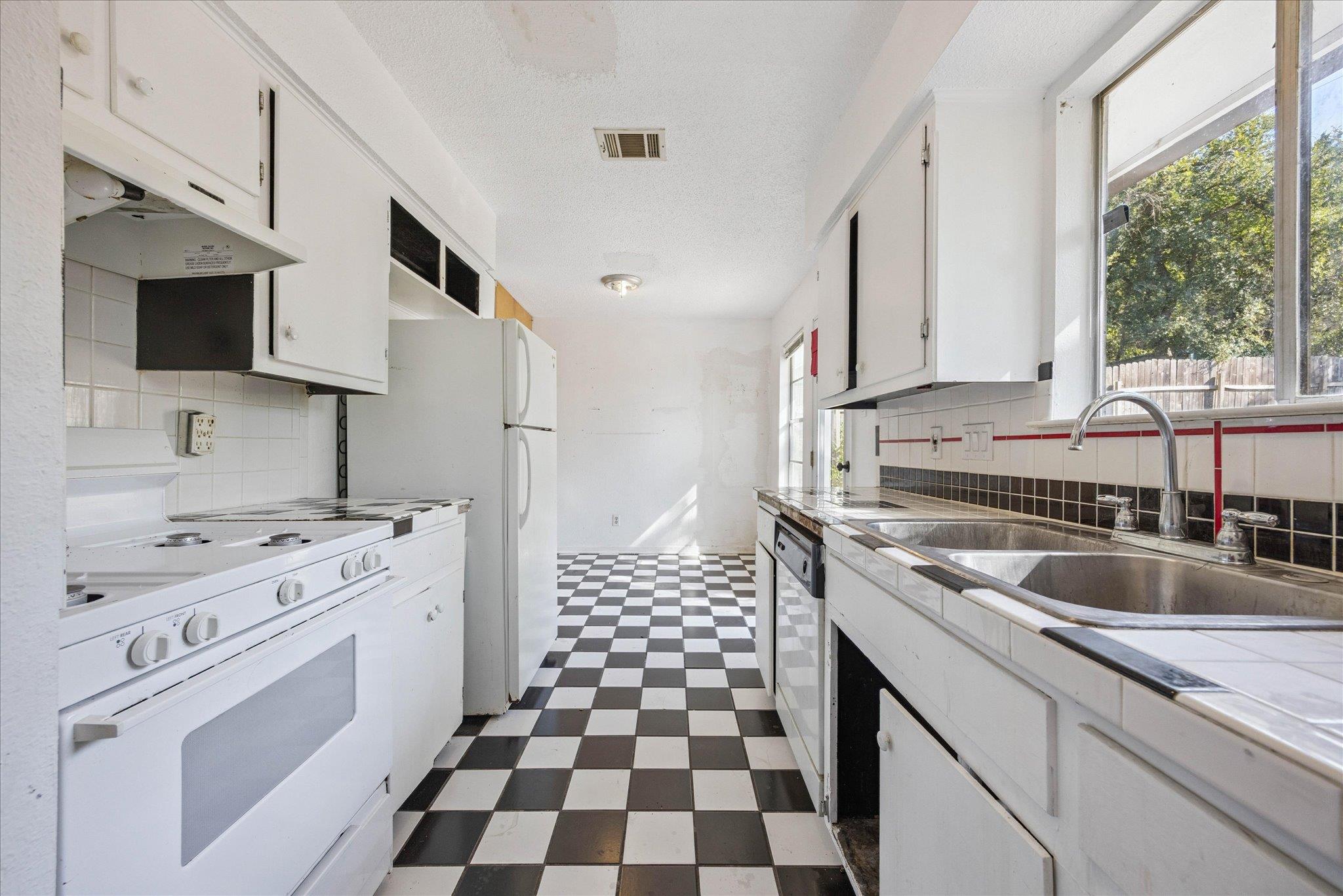 3401 Thomas Kincheon St, Austin, TX 78745