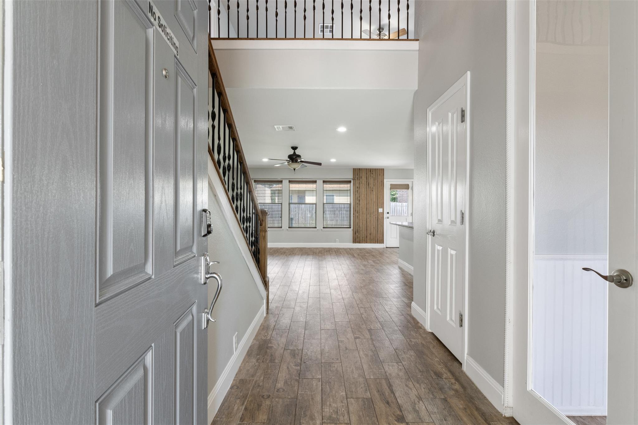 400 Hummingbird Ln, Leander, TX 78641