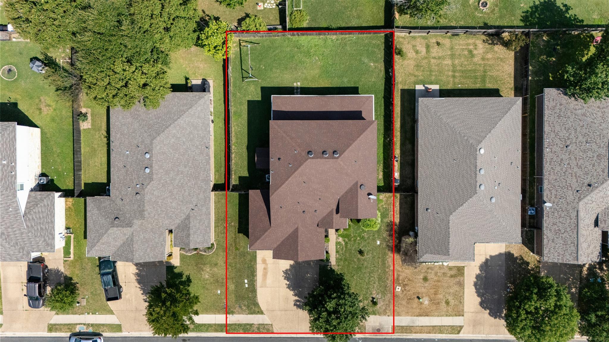 400 Hummingbird Ln, Leander, TX 78641