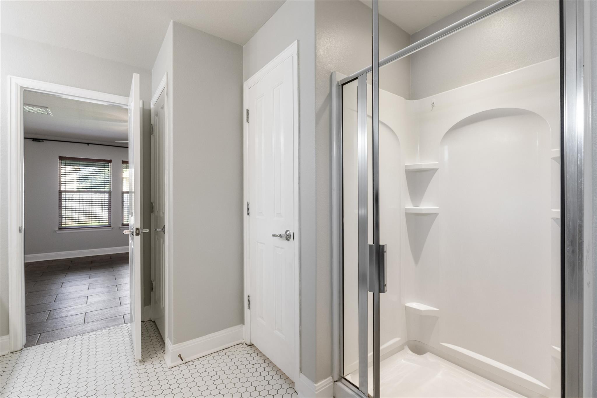 400 Hummingbird Ln, Leander, TX 78641