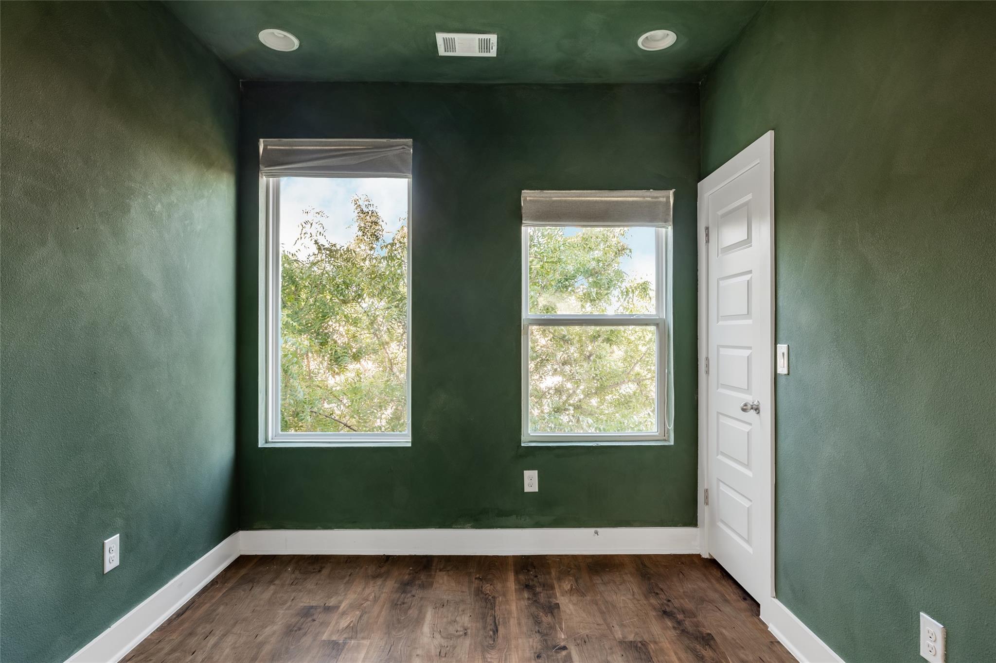 3007 E 12th St # 4, Austin, TX 78702