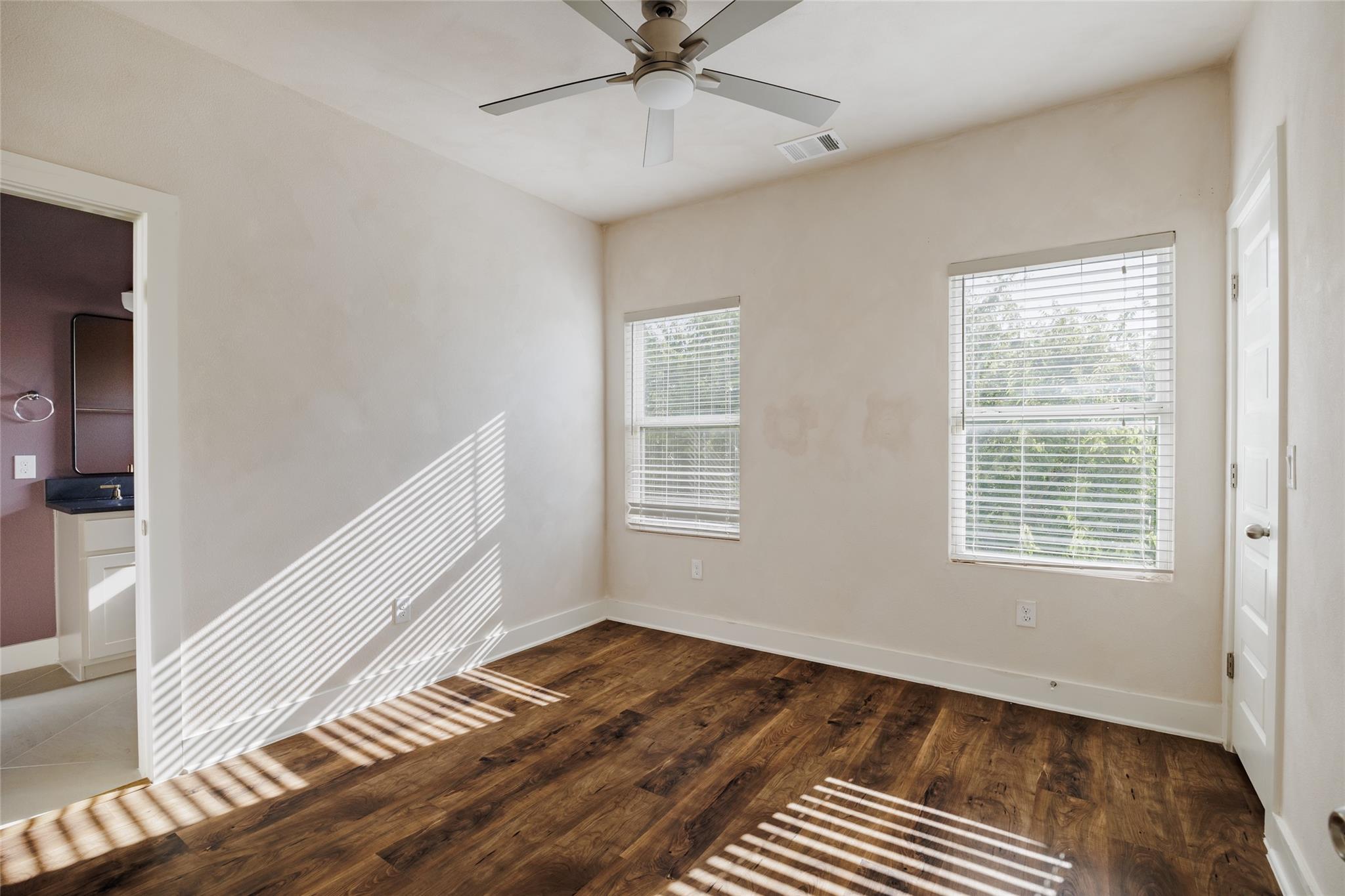 3007 E 12th St # 4, Austin, TX 78702