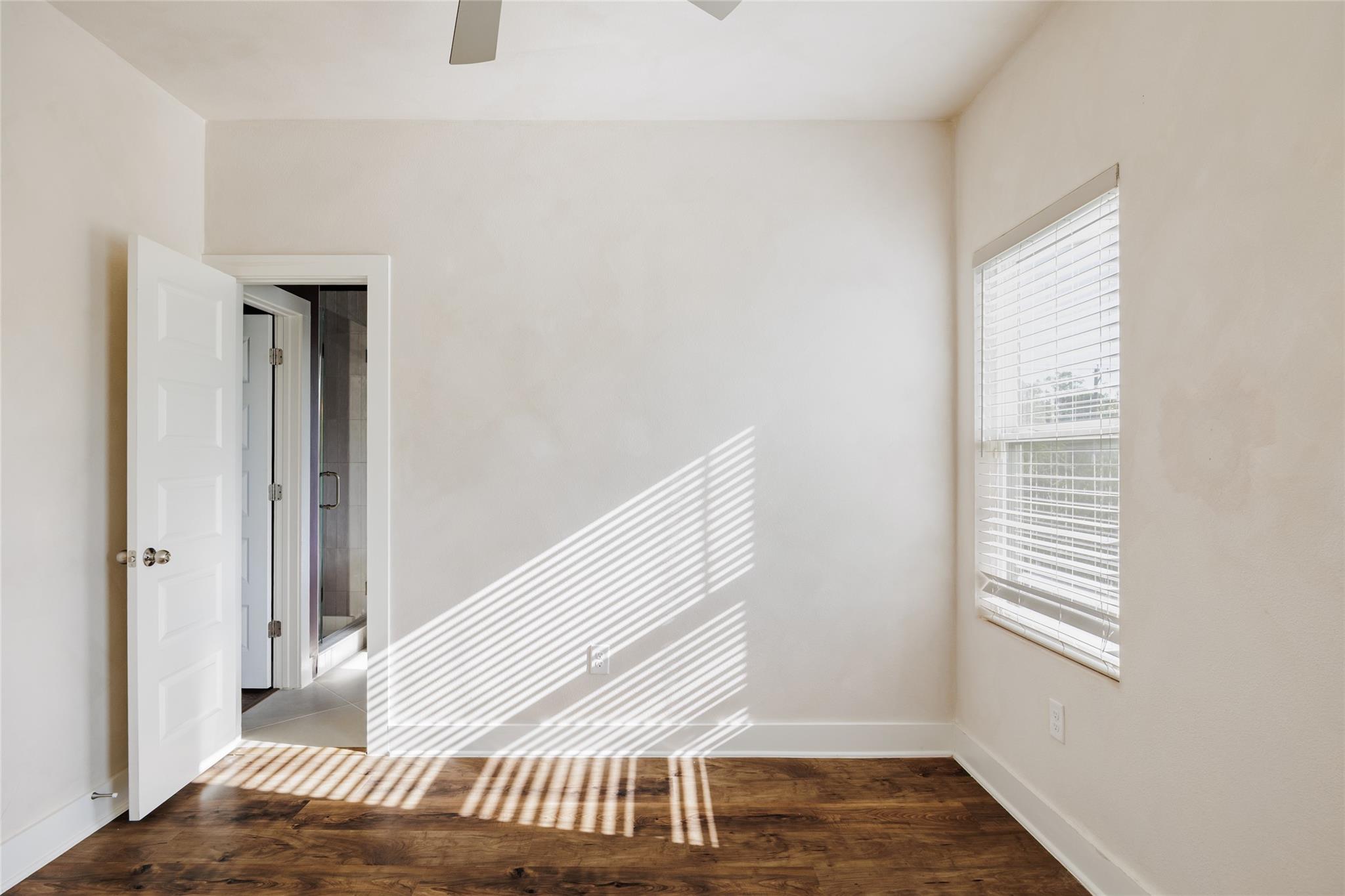 3007 E 12th St # 4, Austin, TX 78702