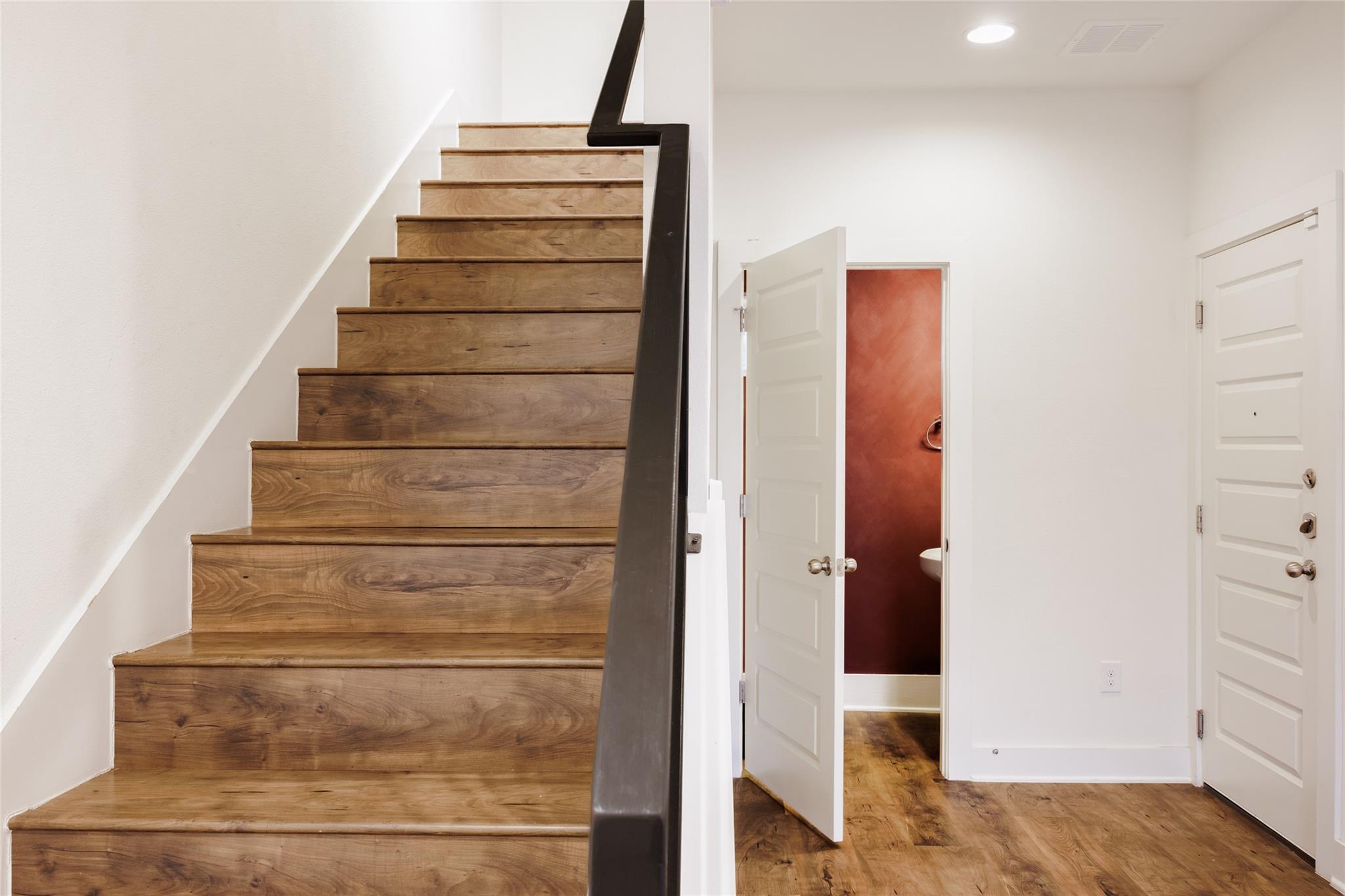 3007 E 12th St # 4, Austin, TX 78702