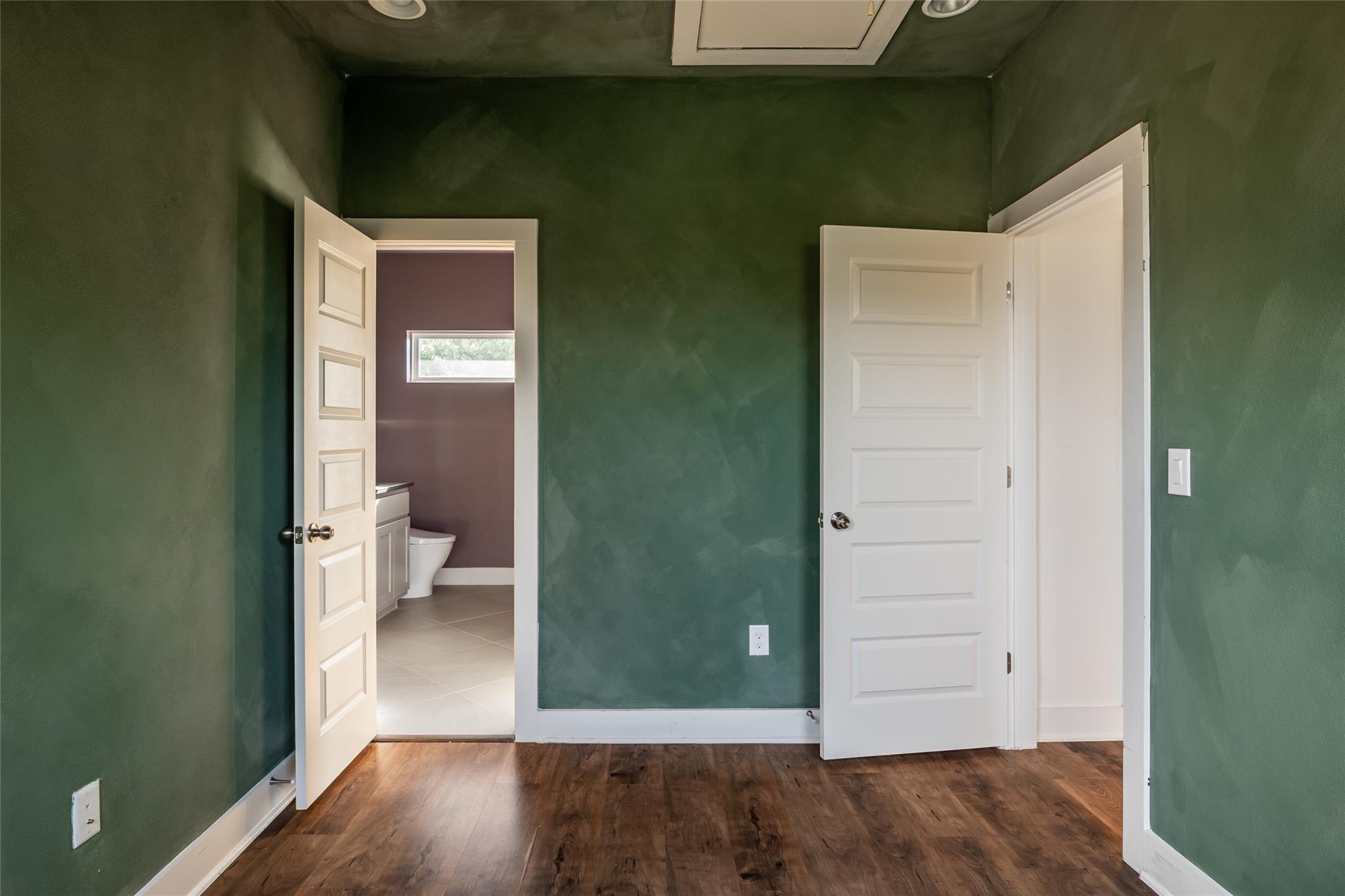 3007 E 12th St # 4, Austin, TX 78702