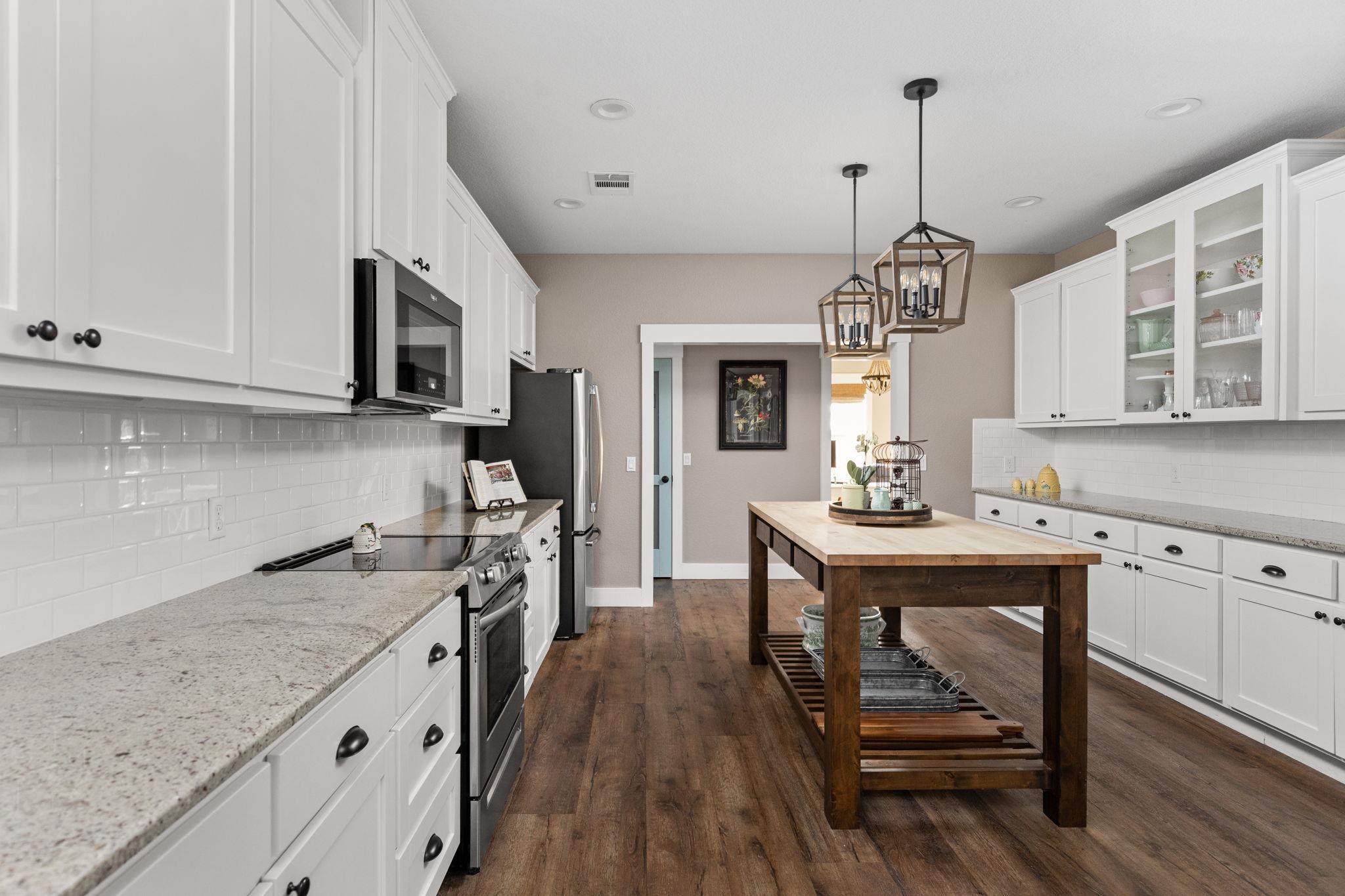 1953 County Road 250, Burnet, TX 78611