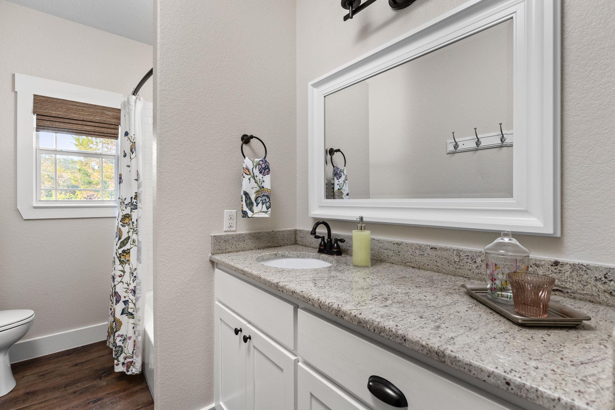 1953 County Road 250, Burnet, TX 78611