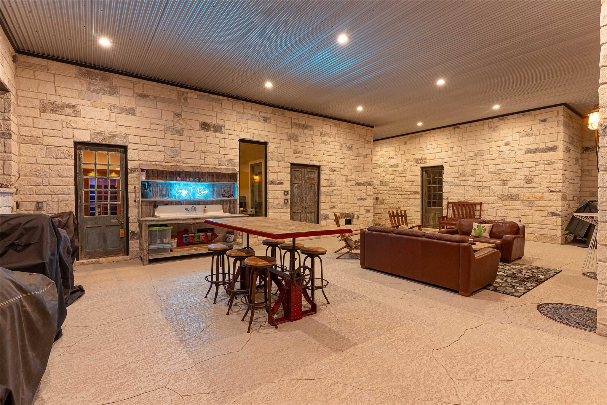 23633 Lakeside Dr, Marble Falls, TX 78654