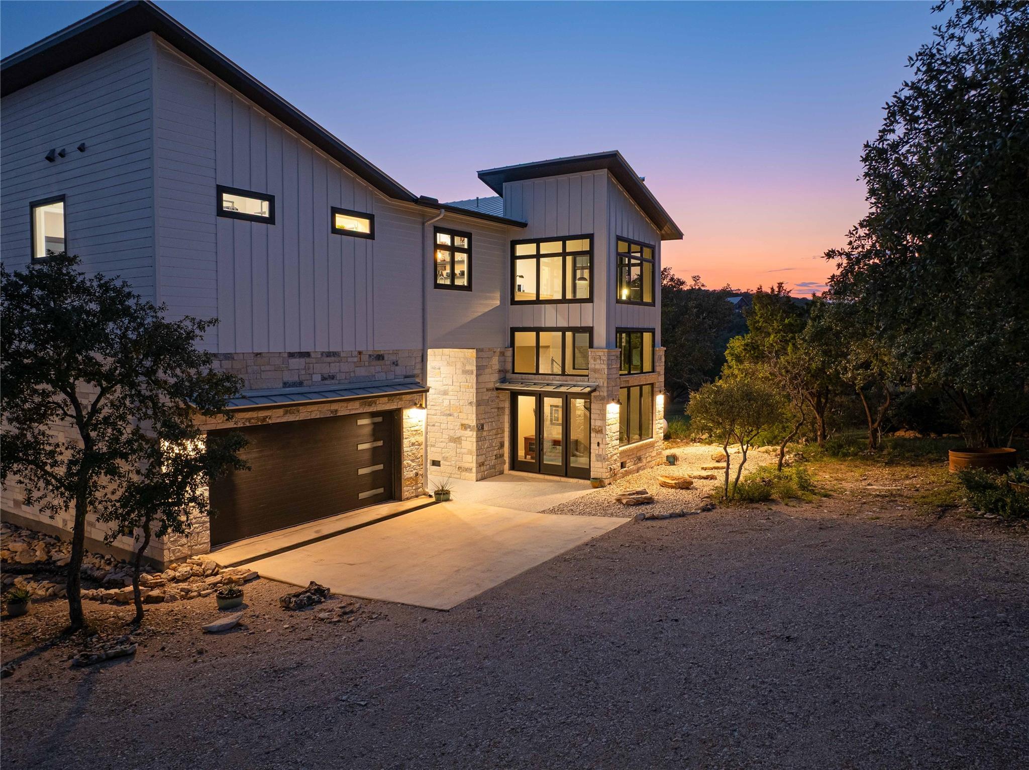 23633 Lakeside Dr, Marble Falls, TX 78654