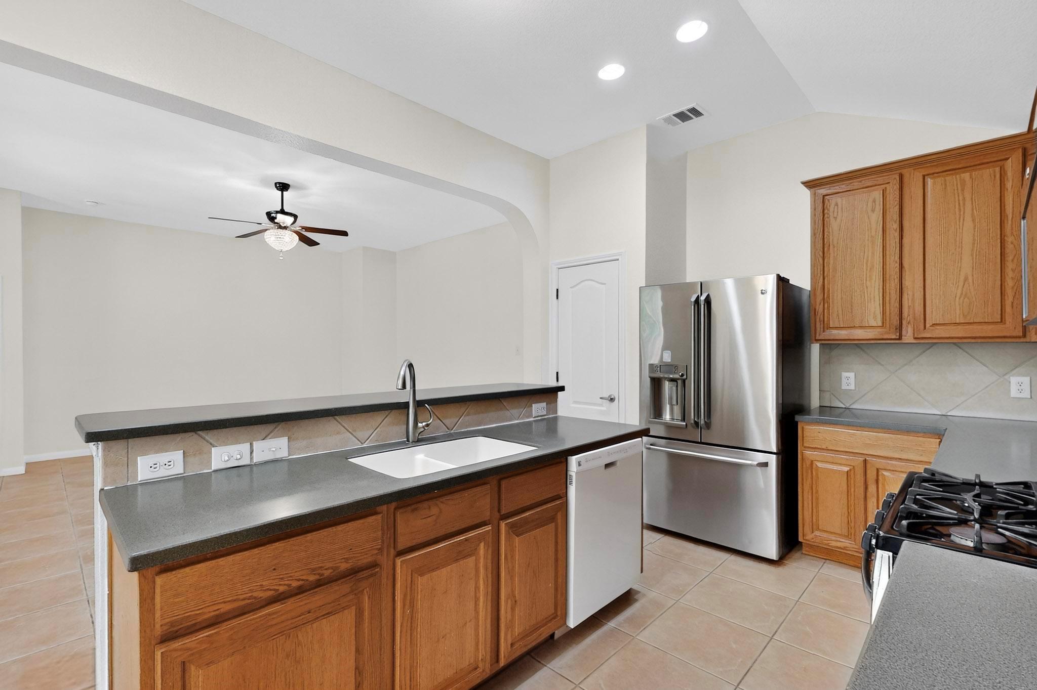 360 Canterbury Dr, Austin, TX 78737