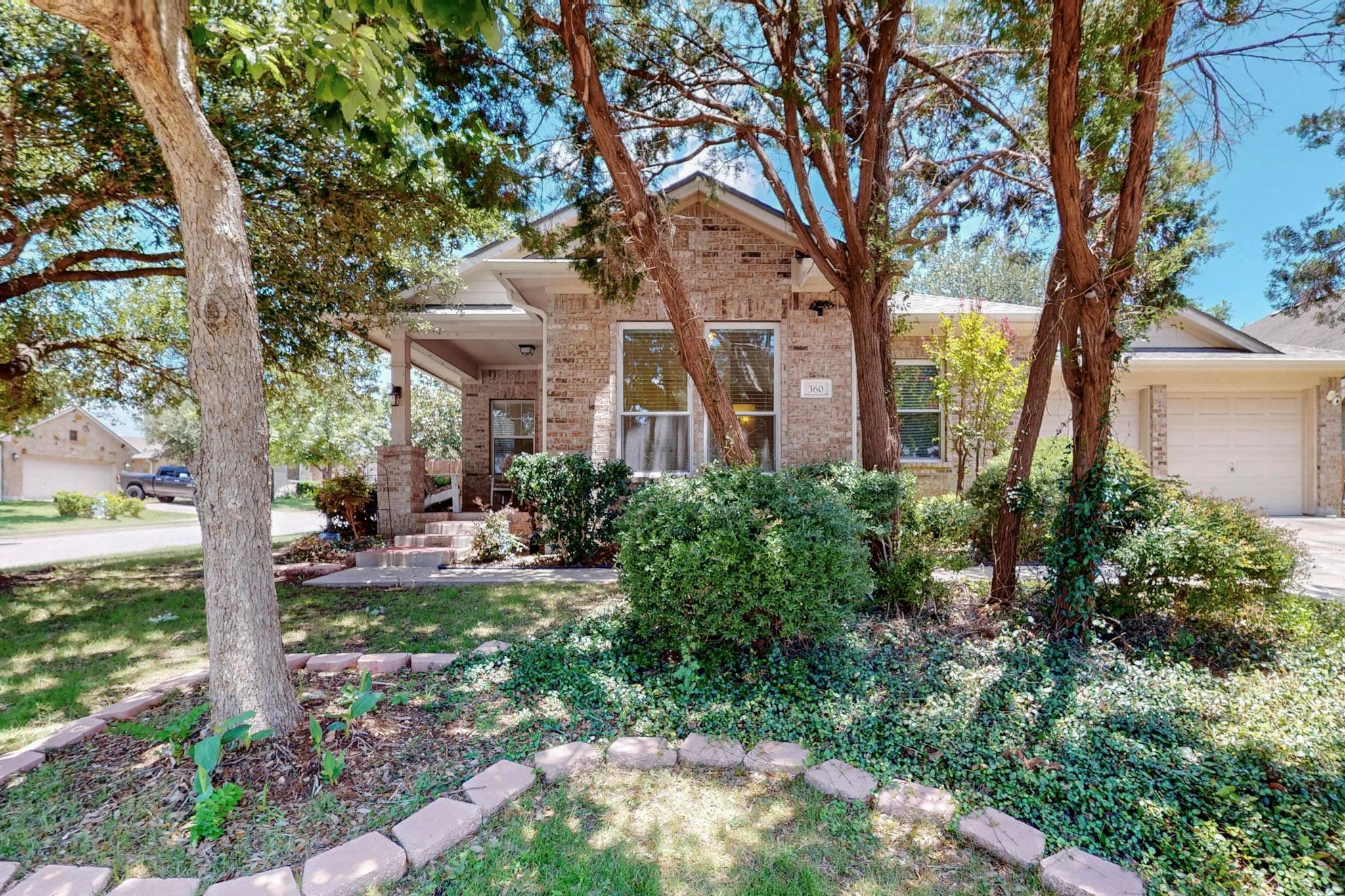 360 Canterbury Dr, Austin, TX 78737