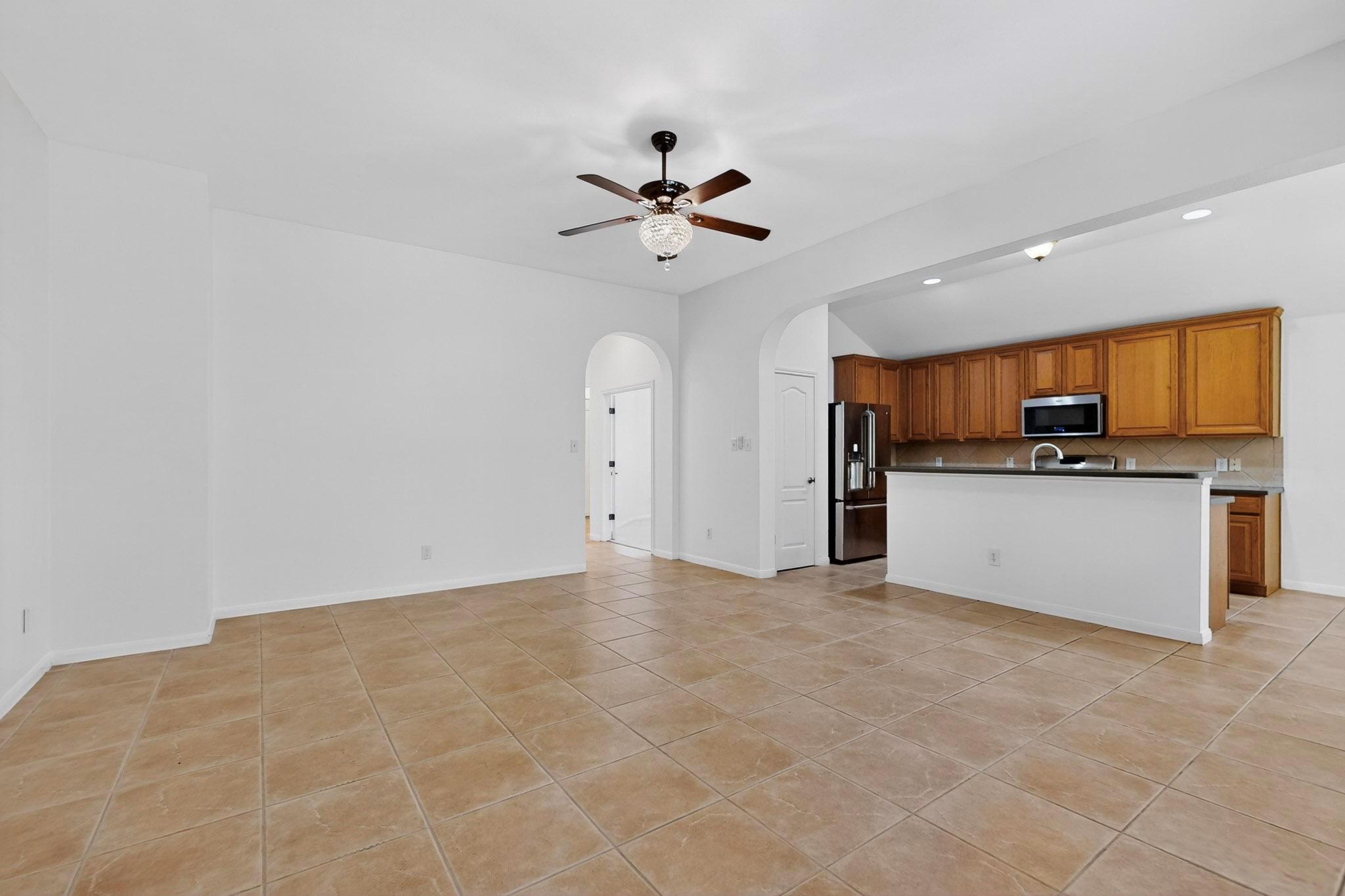 360 Canterbury Dr, Austin, TX 78737