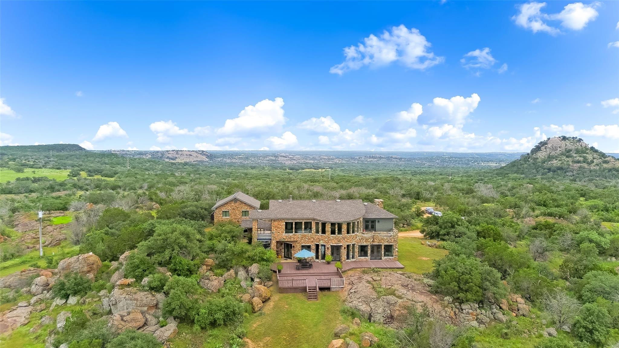 311 Granite Cir, Burnet, TX 78611